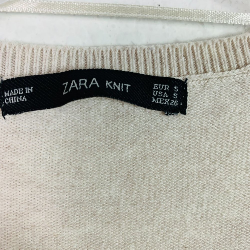 ZARA Women's Size Small V Neck Light Weight Sweater - Picture 3 of 4